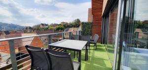 Appartements LE COIN COSY avec Balcon Terrasse parking prive et linge de lit compris : photos des chambres