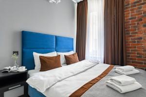 Double Room with Courtyard View room in Sokroma Wow