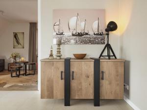 Villa with sunshower at Tjeukemeer