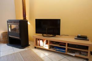 Maisons de vacances Romantic cottage in the Ardeche with free WiFi and TV : photos des chambres