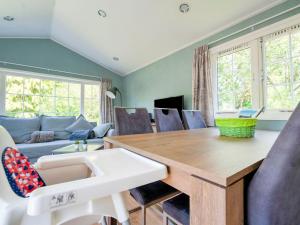 Charming Chalet in Stegeren near Forest