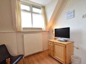 Apartment in Bergen aan Zee near the Beach