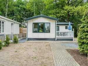 Chalet with terrace at 3 km from Baarle-Nassau - Weelde