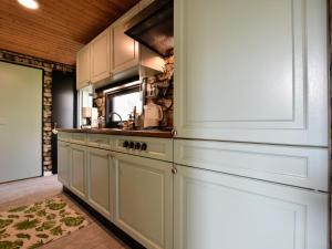 Chalet with balcony in Veluwe
