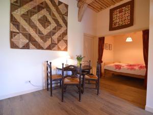 Farmhouse in Geesteren near Forests