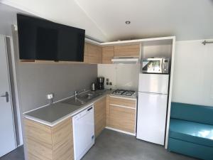 Chalet in Groningen with Spacious Veranda