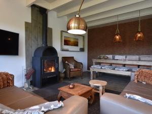 Holiday Home in Reutum-Weerselo with Jacuzzi