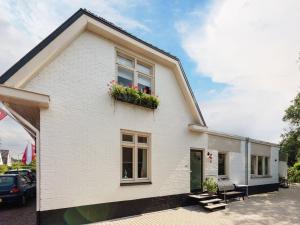 Apartment in Bergen near Sandy Beaches