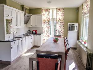 Forest Lodge in De Bult near Pool & Restaurant