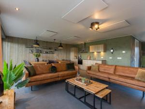 Holiday home in Vrouwenpolder near beach