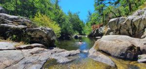 Maisons de vacances Romantic cottage in the Ardeche with free WiFi and TV : Maison 2 Chambres