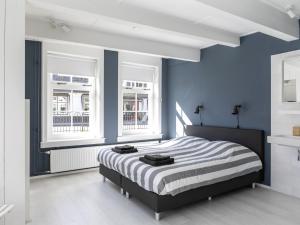 Farmhouse in Groet near sea and forest