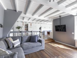 Farmhouse in Groet near sea and forest