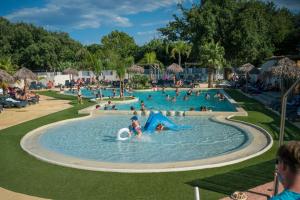 Campings Camping Paradis Le Pearl : photos des chambres