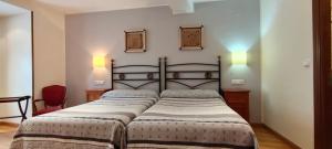 Twin Room room in Hotel Rural la Plaza