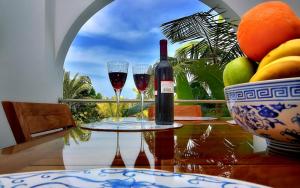 Seafront 3 bedroom villa Medea with private pool and garden.