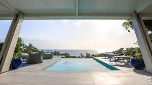 Villa 5* avec piscine et vue mer exceptionnelle - Rosalie