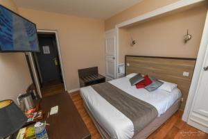 Hotels La Chaumiere : photos des chambres