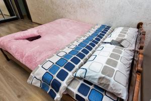 Подобово в Центрі поряд ЖД