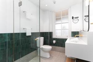 King Room with Garden View room in Coogee Bay Hotel