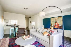 Two-Bedroom Townhouse room in WanderJaunt - Rosario - 2BR - Point Loma