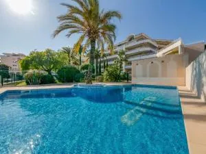 戛纳海滨公园公寓酒店 - 穆然