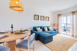 Albufeira Family Holidays with Pool View