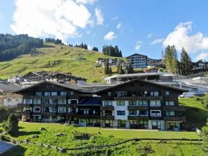 Ferienwohnung Königsleiten 90 - Top 13