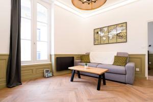 Appartements Appartement de charme centre ville avec terasse : photos des chambres