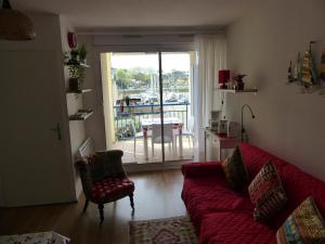 Appartements Appartement Pour 4 Personnes Avec Vue Sur Le Port De Plaisance- Residence Le Genois : photos des chambres