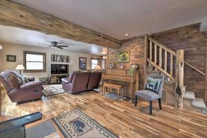 Updated Mtn Home w Deck on Uncompahgre River