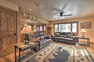 Updated Mtn Home w Deck on Uncompahgre River