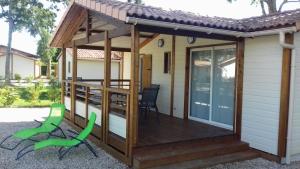 Chalets chalet avec piscine : Chalet 2 Chambres