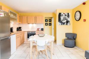 Lovely, Colourful Holiday Home for Small Families