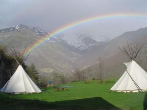 Tentes de luxe Tipi nature grand confort : photos des chambres