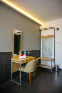 HOTEL PANTES SIMPANG LIMA SEMARANG