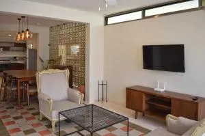 CASA LÁZARO- Hermosa casa familiar - Caucel