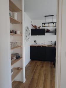 Appartements Appartement deux pieces , climatise, terrase, Cavalaire : photos des chambres