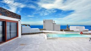 Stone villa with a sea water swimming pool and a sea and sunset view Kea Greece