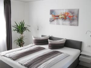 Double Room with Kitchenette room in Murgtal Motel