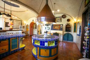 Majikal B&B - Santa Clara