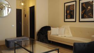 Seasons Sunrise Studio - nature & view