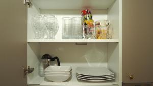 Seasons Sunrise Studio - nature & view