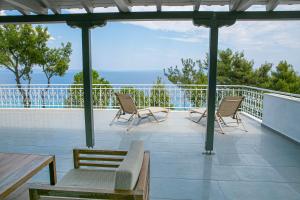 Aelia Sea View Studios Halkidiki Greece