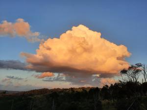 Hospedagem Chalé pousada Chácara Cantinho do Mozão