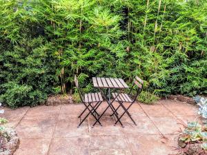 Downstairs in Hawthorn