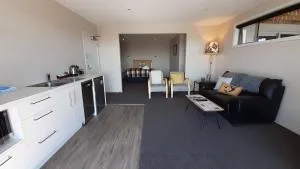 Lake Vista - Burkes Pass