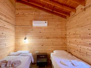 Quadruple Room with Garden View room in Safir Pansiyon