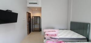 RedDoorz Plus near Siloam Hospital Balikpapan