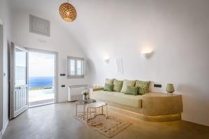 Siete Mares Luxury Suites Santorini Greece